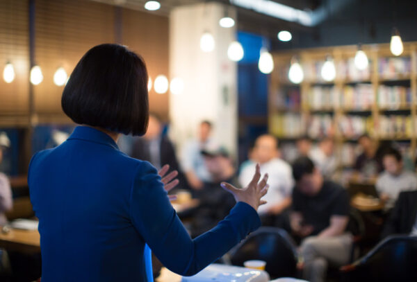 Woman,Presenting,To,Audience.,Business,Presentation,Conference,Meeting